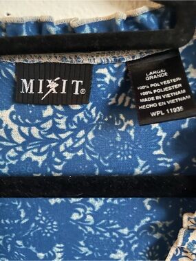 Mixit Blue and White Floral Top